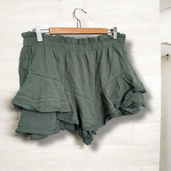 Aerie Women's Green Ruffle Shorts XL boho shabby chic granola - Picture 1 of 4